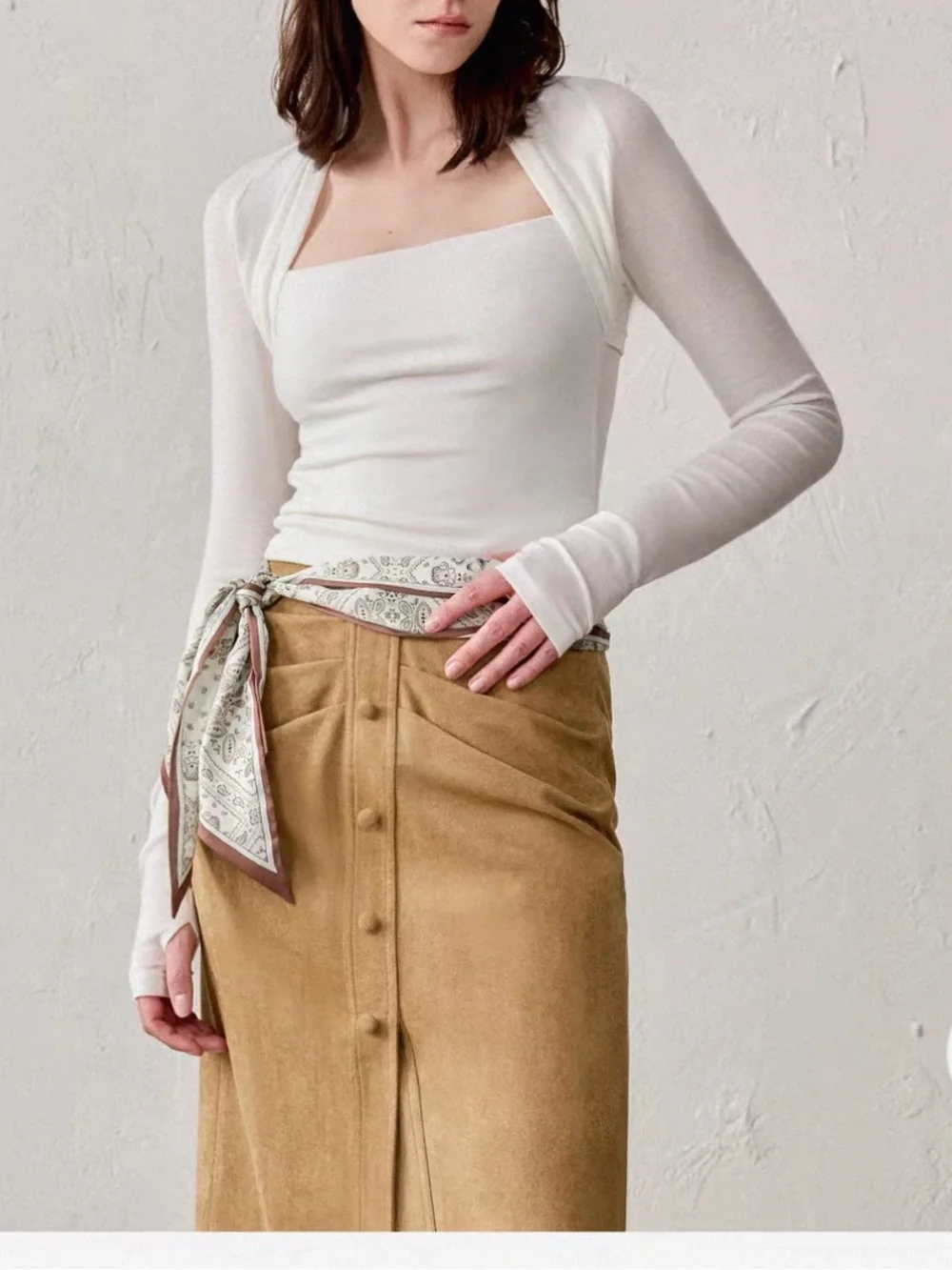 brand new Square-Neck Long Sleeve Top in 2 colours - Picture 6 of 13